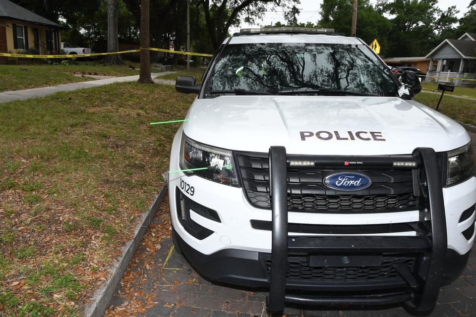 (+Video) Policía de Orlando publicó imágenes del tiroteo entre agentes y el hombre que mató en Pascua a 3 personas