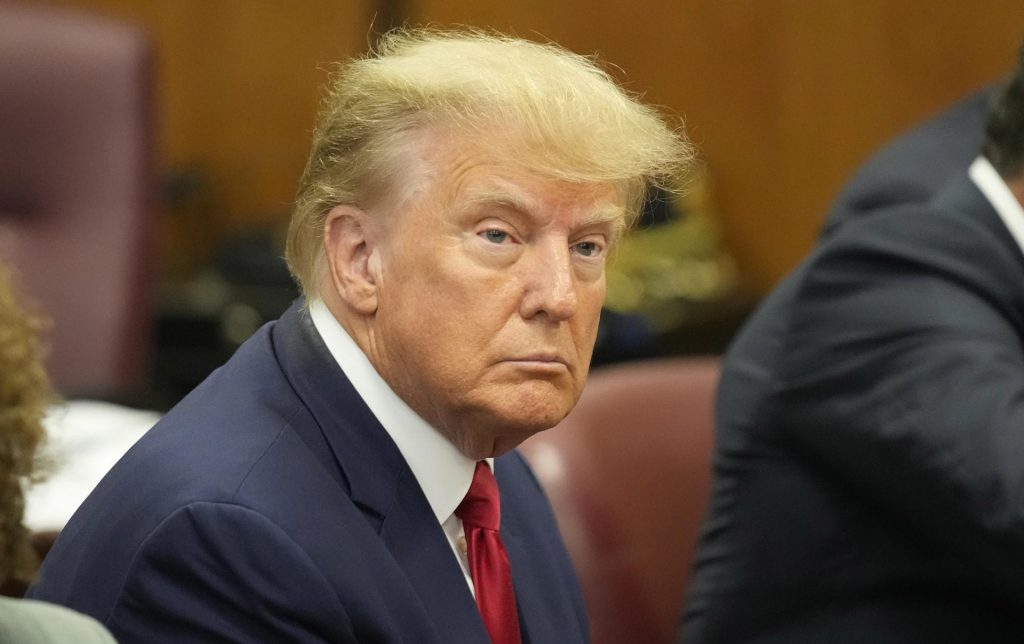Donald Trump se declara no culpable de pagos irregulares a actriz porno