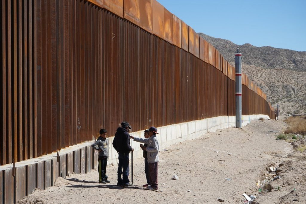 Un proyecto de ley en EEUU busca reanudar la construcción del muro con México