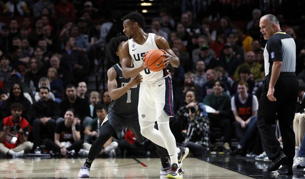 Bronny James pone su firma en el Nike Hoop Summit