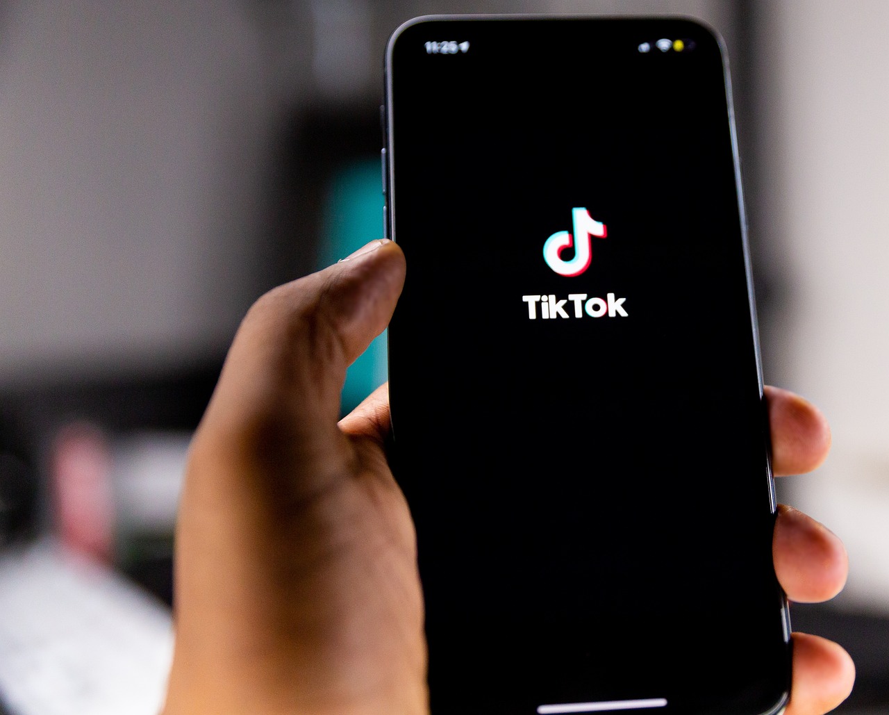 Universidades públicas de Florida prohíben el uso de TikTok en sus campus