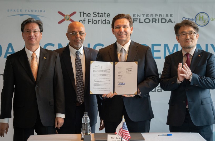 DeSantis firmó memorando para construcción de instalación de hidrógeno limpio en Florida