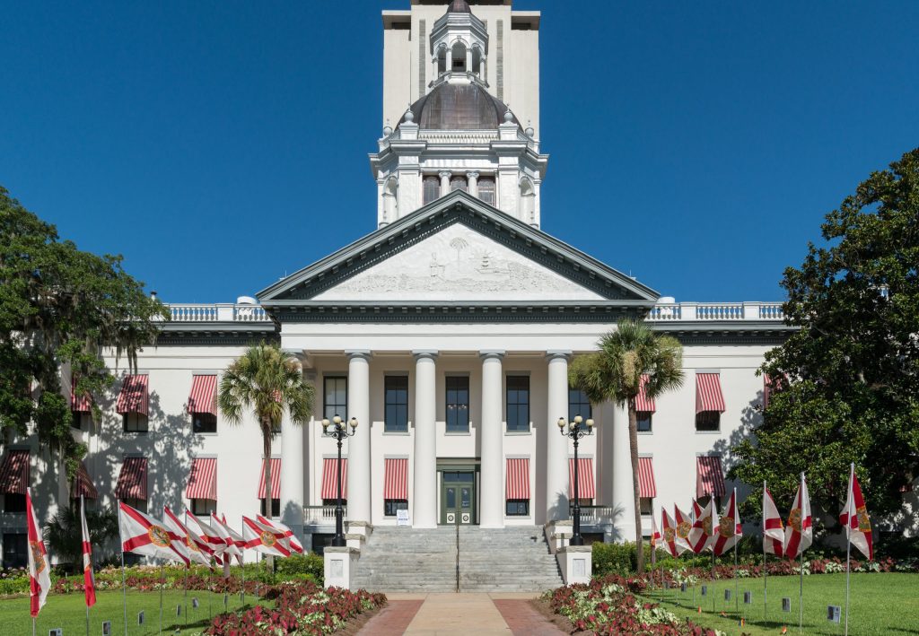 Avanza en la Cámara de Representantes de Florida proyecto de ley contra discurso de odio