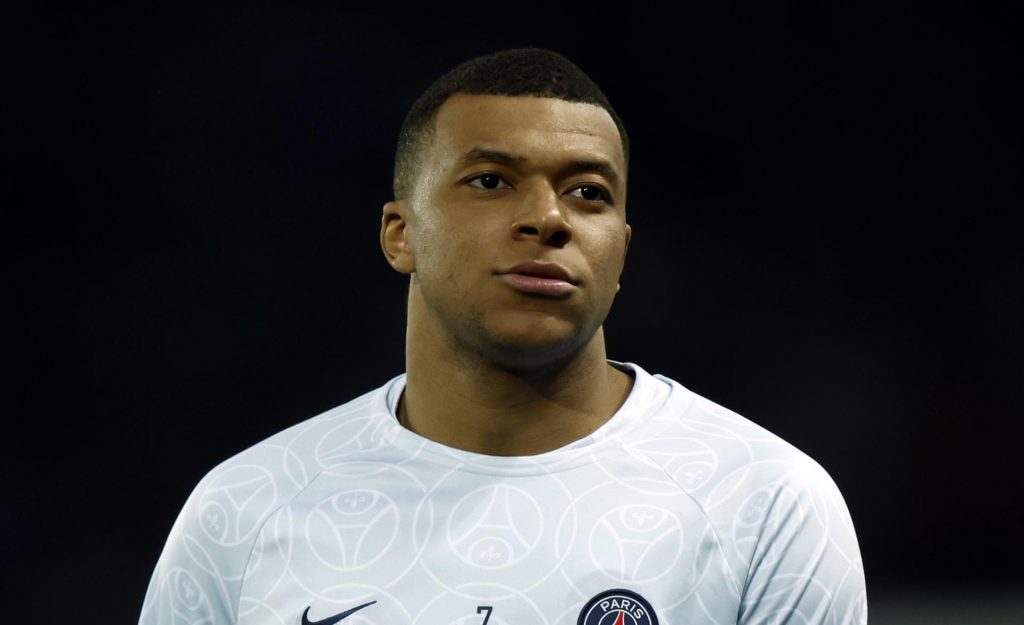 Lucha de Mbappé por los derechos de imagen puede inquietar a otros clubes