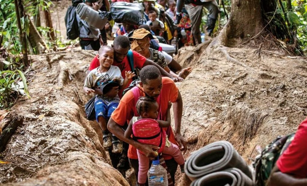 ONU y OIM alertan que más de 100 mil migrantes irregulares han cruzado la selva del Darién este año