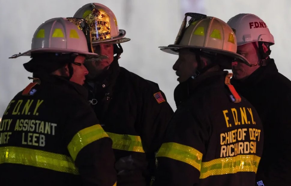 Mueren 2 obreros de construcción en accidente en aeropuerto JFK de Nueva York