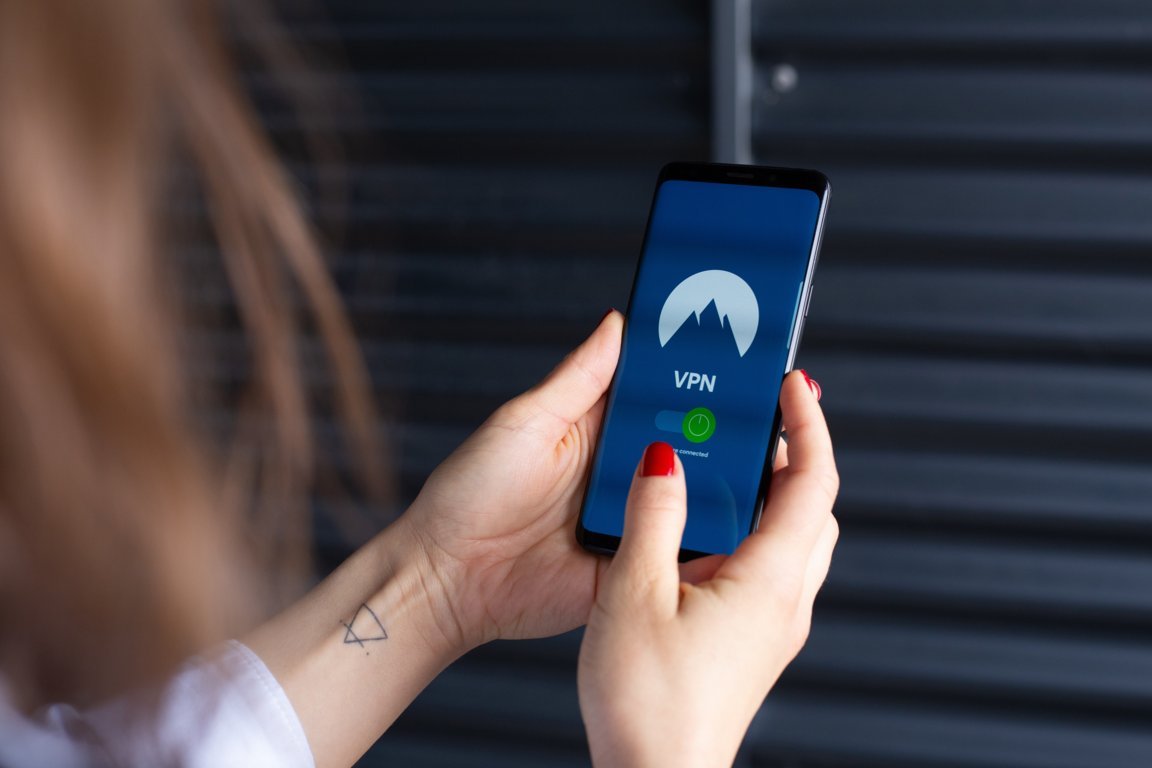 Influencers hacen promoción errónea de las VPN en YouTube