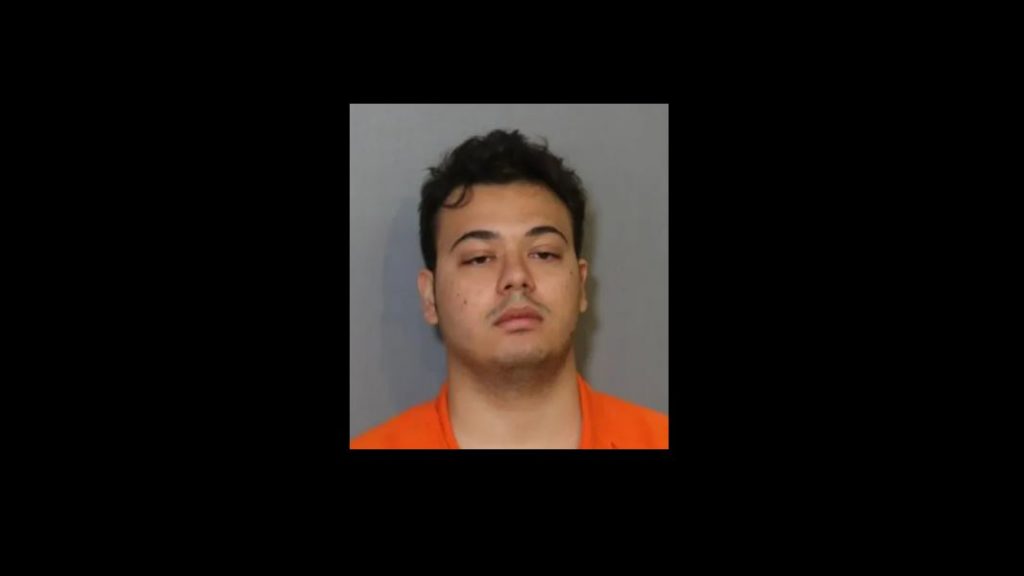 Hombre que se ofrecía como cuidador de niños en Kissimmee fue acusado de abuso