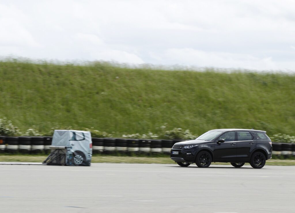 Conoce la nueva regla de seguridad para vehículos pesados propuesta por la NHTSA