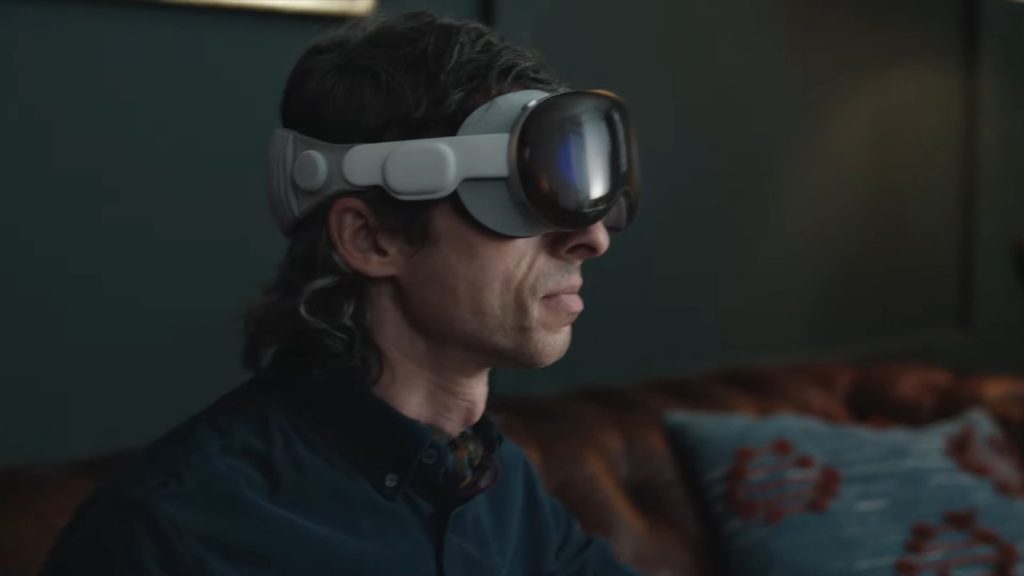 Apple Vision Pro introduce el sistema EyeSight que proyecta los ojos del usuario
