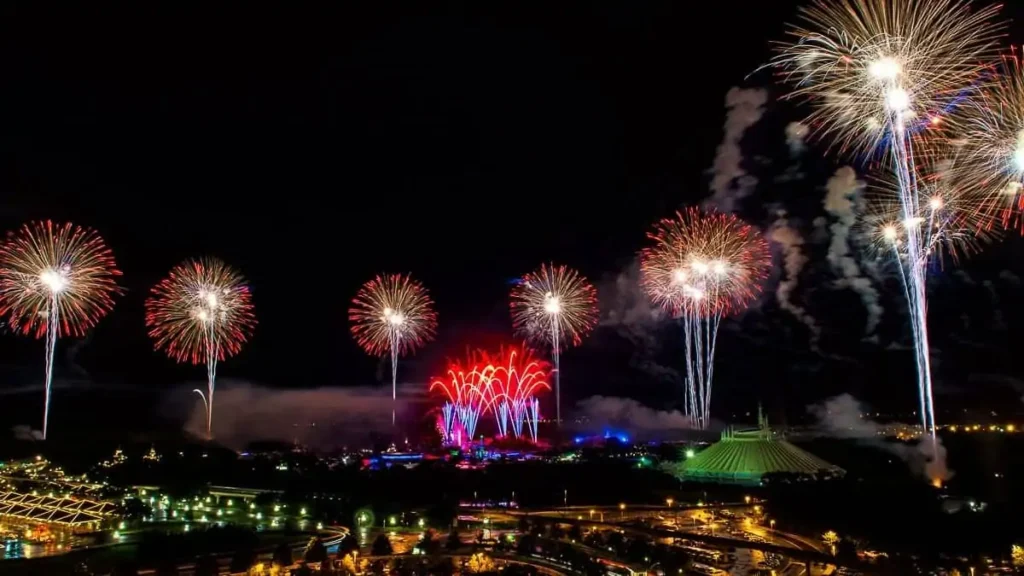 Orlando celebrará el Día de la Independencia con espectáculos de fuegos artificiales