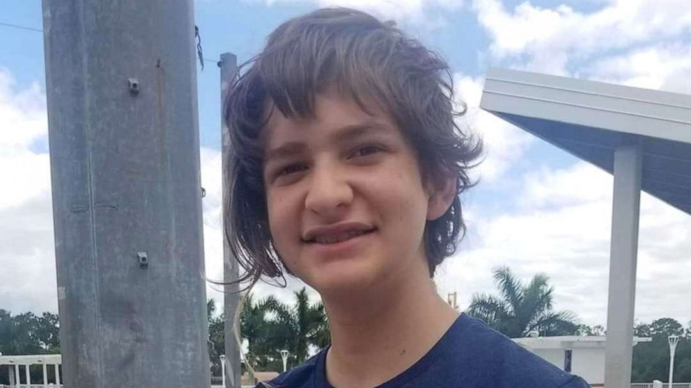 Adolescente de Florida contradice todas las probabilidades y sobrevive a una ameba comecerebros