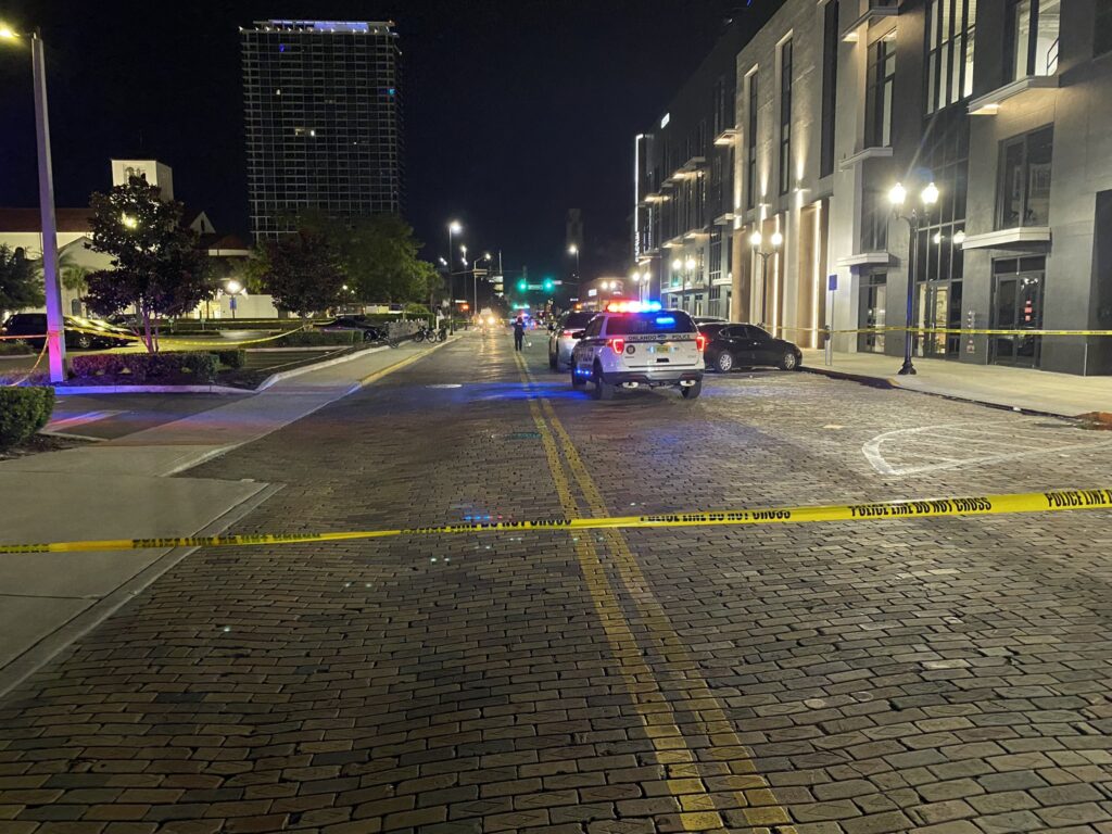 Policía mató a un hombre en Downtown Orlando