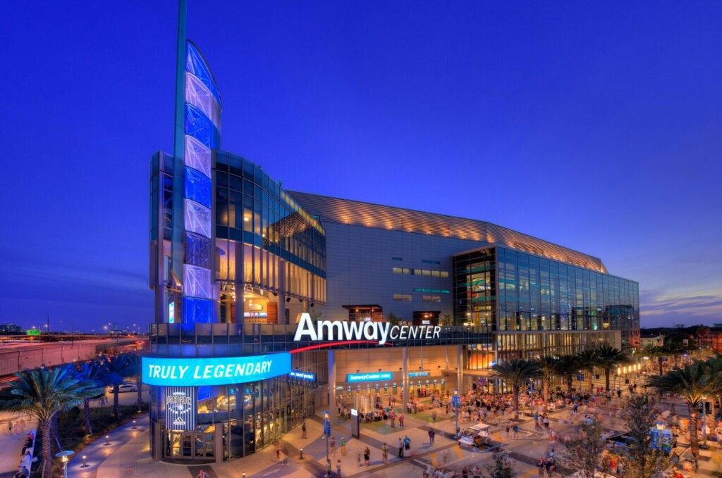 Feria de empleo del Amway Center será este miércoles 19 de julio