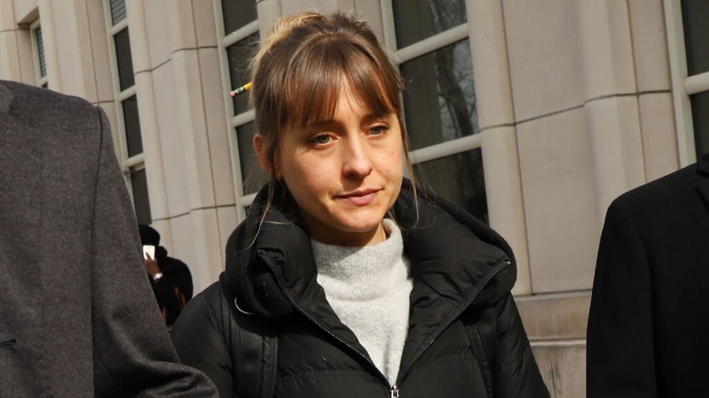 Allison Mack salió de la cárcel tras cumplir condena parcial por el caso NXIVM