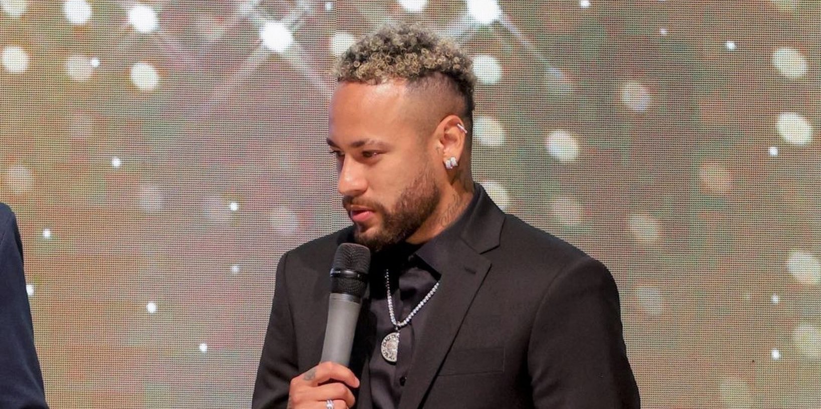 Neymar pagará una multa de € 3 millones por construir un lago artificial sin autorización