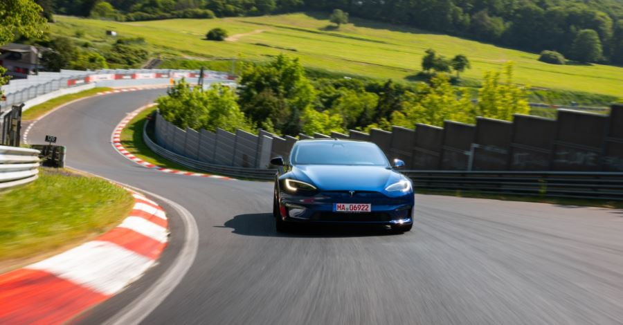 ¿Interesado en cobrar por conducir un Tesla? Si vives en Florida te puedes postularte
