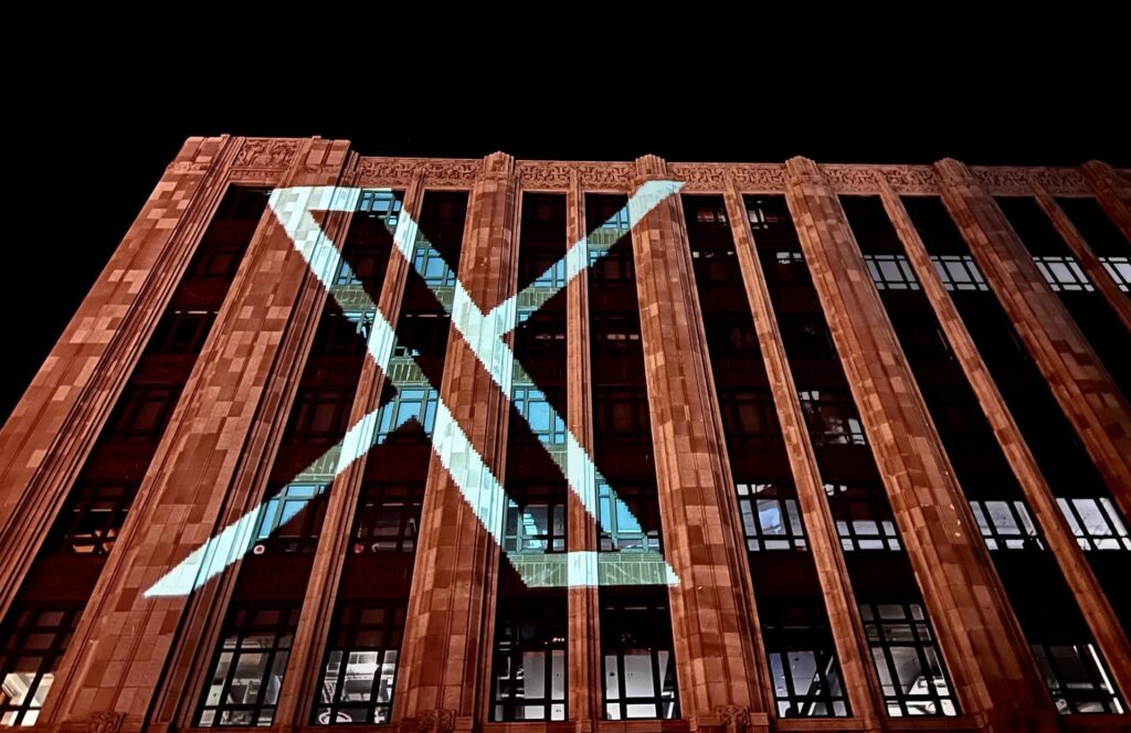 Twitter ya es X y se convierte en una paltaforma de audio y vídeo impulsada por IA