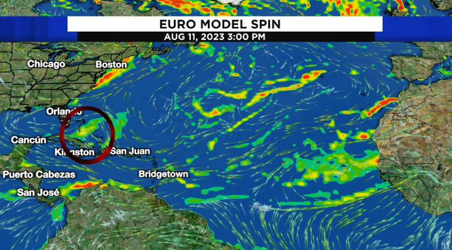 Onda tropical sigue moviéndose a través del Atlántico este, al suroeste de Cabo Verde