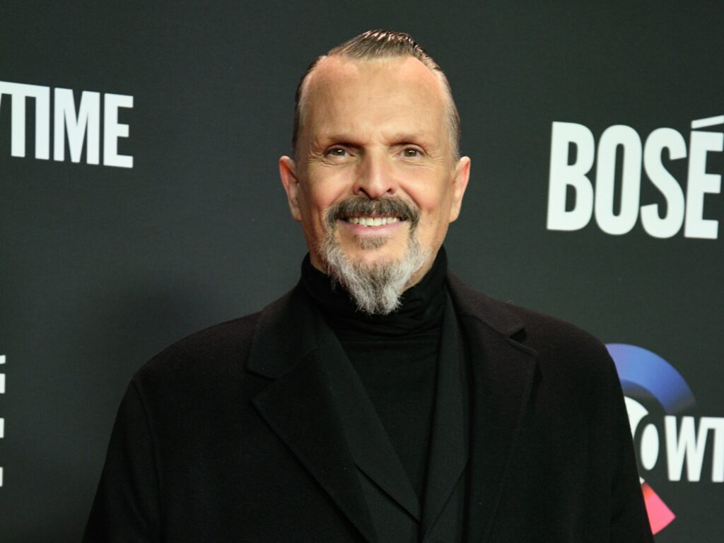 Miguel Bosé lamenta un asalto "estudiado y milimetrado" a su domicilio en México
