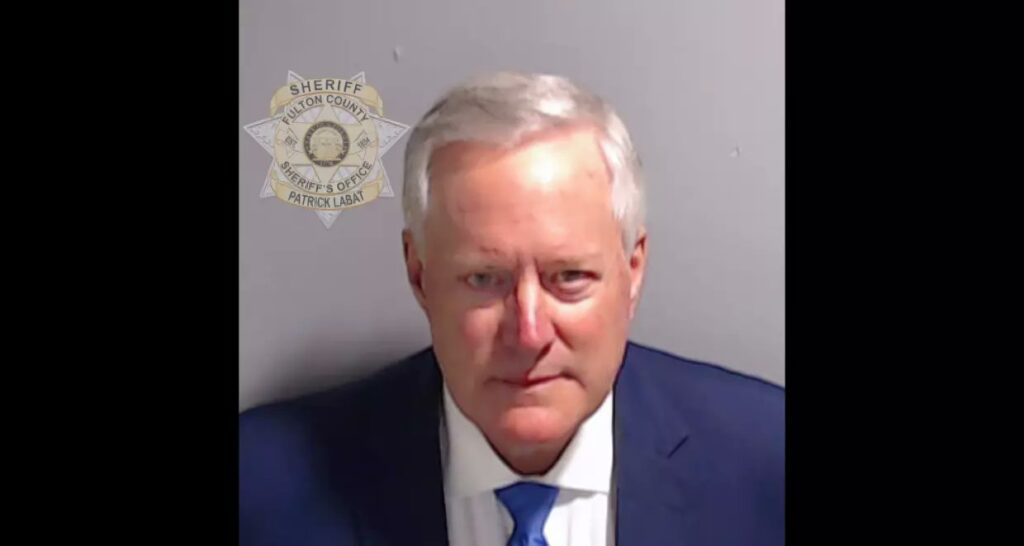 Meadows se entrega a las autoridades de Georgia por el caso de interferencia electoral en 2020