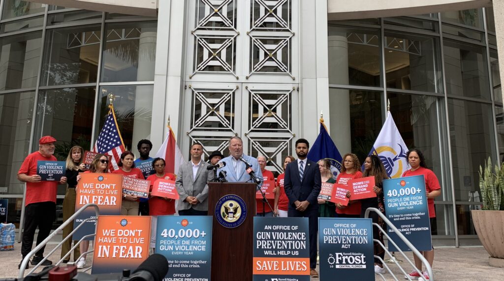 Congresistas y líderes de Orlando discutieron la creación de la Oficina de Prevención de la Violencia Armada de la Casa Blanca