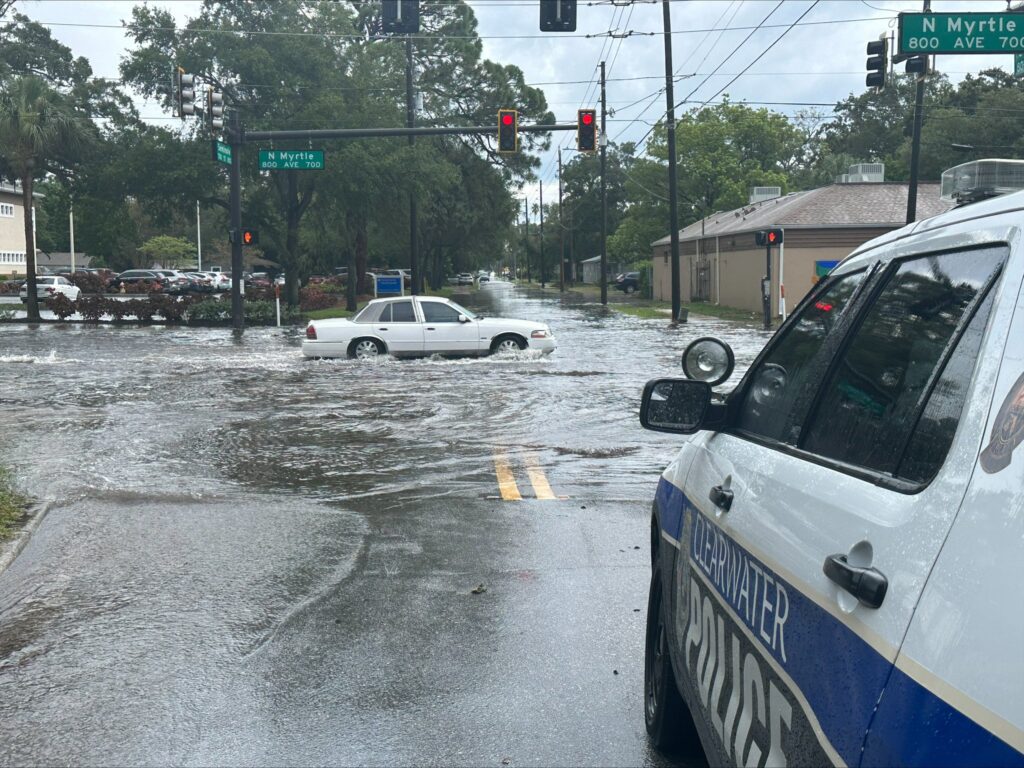 Gobernador de Florida emitió nuevas medidas para porteger a sus asegurados tras el huracán Idalia