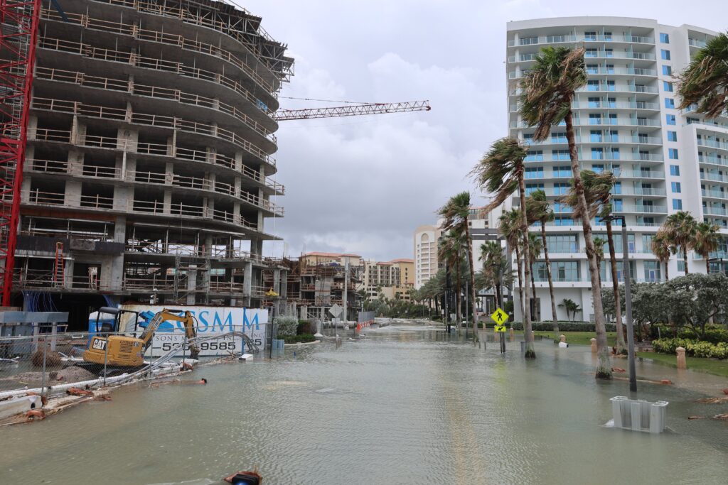 Florida activó préstamos de emergencia para pequeñas empresas con US $20 millones para los afectados por el huracán Idalia