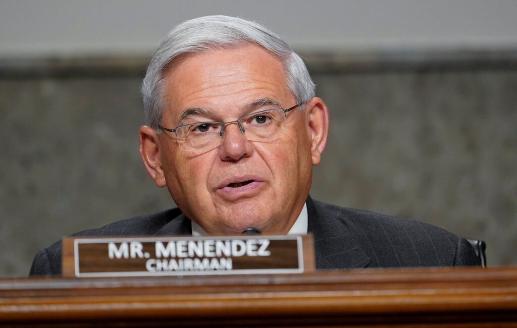 La Fiscalía de EEUU imputó al senador demócrata Bob Menendez por presuntos sobornos