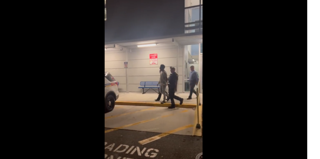 Arrestan a un tercer adolescente por el tiroteo en Poppy Avenue que mató a una niña de 6 y a un joven de 19 años