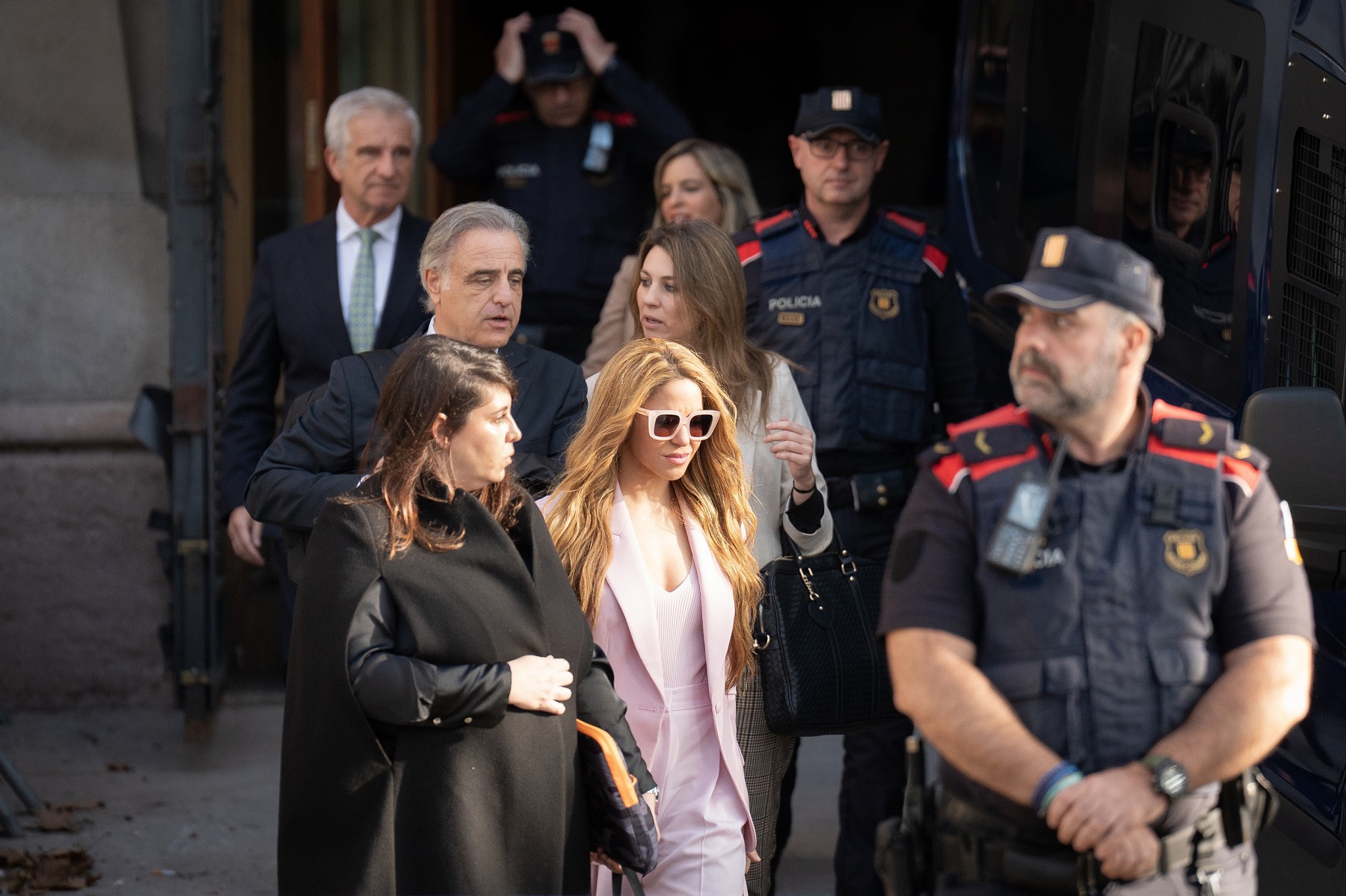 Shakira reconoce el fraude y acepta pagar multa para eludir la prisión