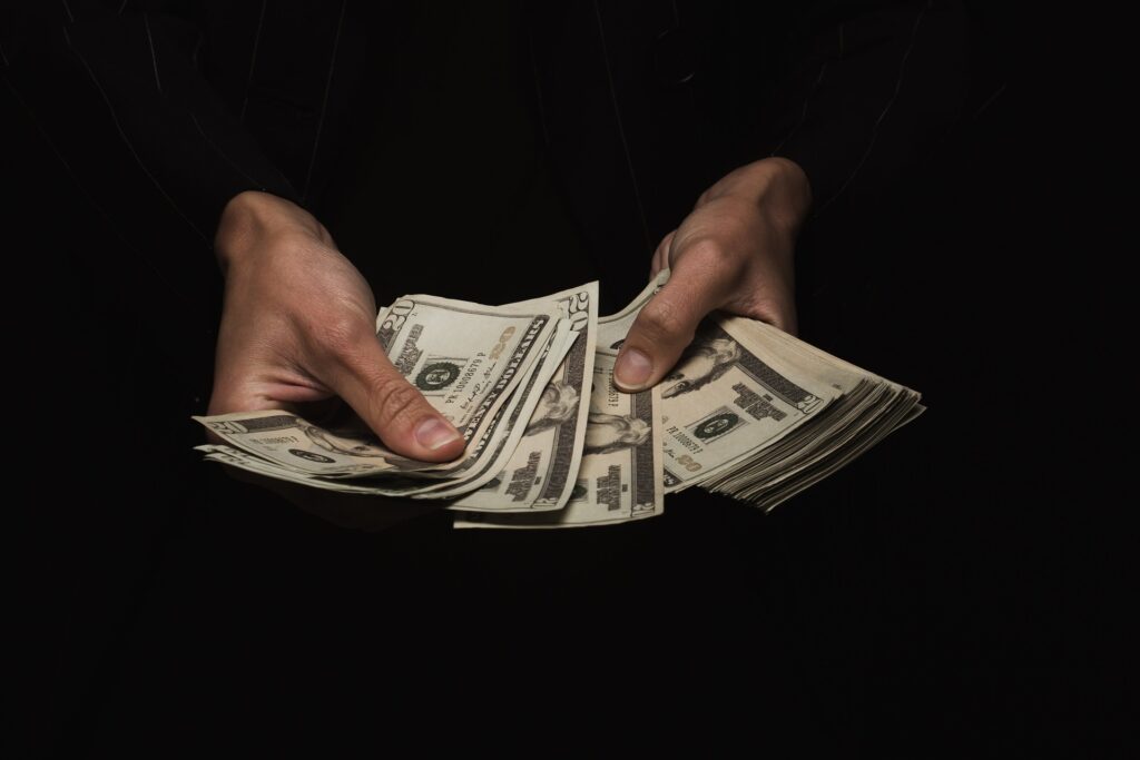 OFR emite una orden final inmediata a empresas de GSB Group en Florida