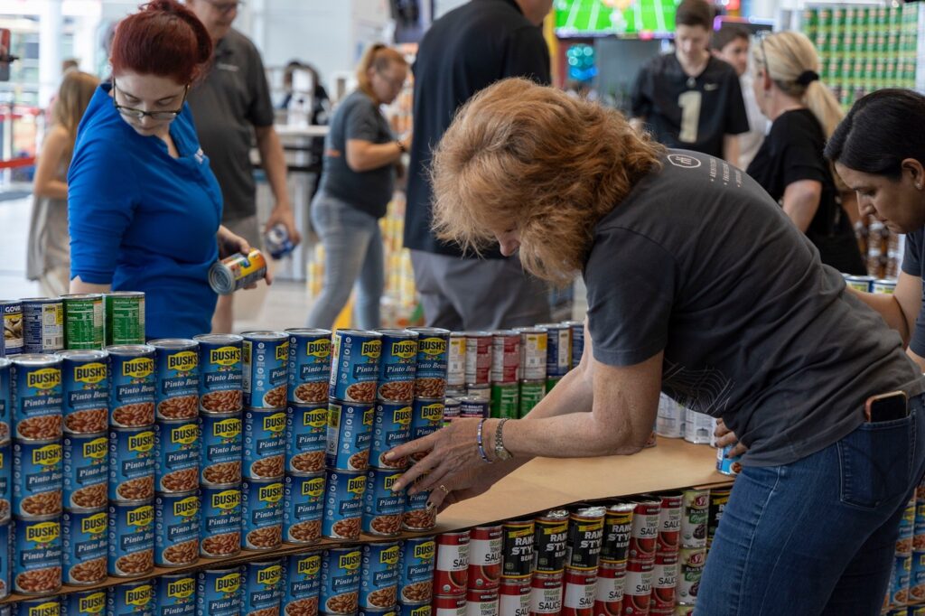 Second Harvest Food Bank organizará eventos de distribución de alimentos en 4 bibliotecas de Orlando