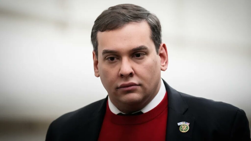 Expulsado el congresista George Santos de la Cámara de Representantes por violaciones éticas