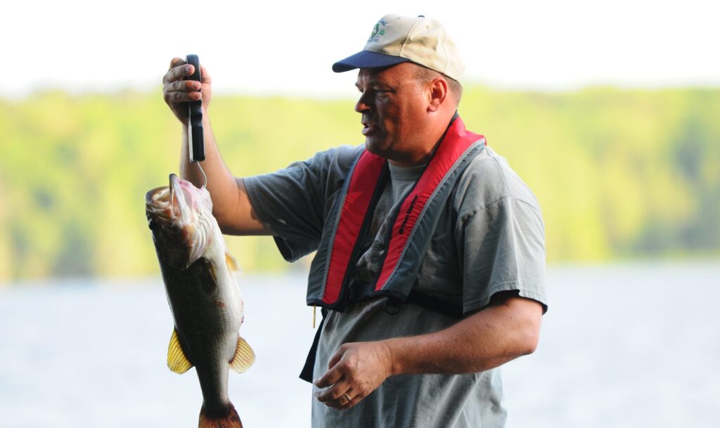 FWC aprobó modificaciones a 2 permisos para pesca de agua dulce