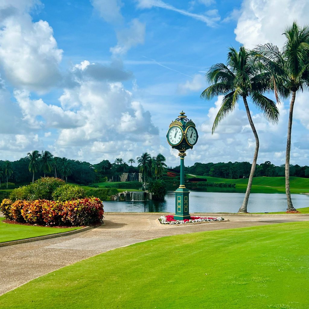 Afirman que Trump construirá un complejo de oficinas en Palm Beach