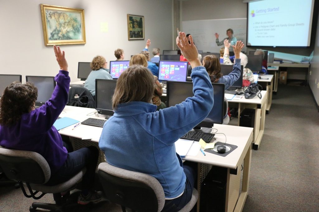 Tras un acuerdo entre las partes, se podrá discutir y debatir sobre la orientación sexual e identidad de género en aulas de Florida