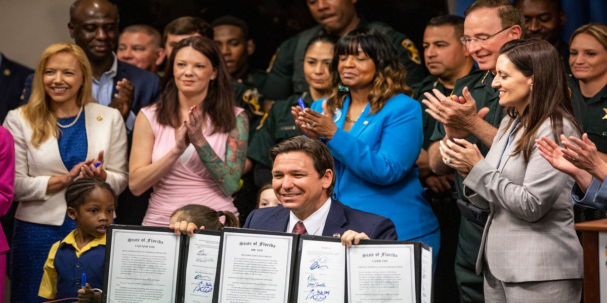 DeSantis anunció más medidas para "abordar la inmigración ilegal y la actividad criminal en Florida"