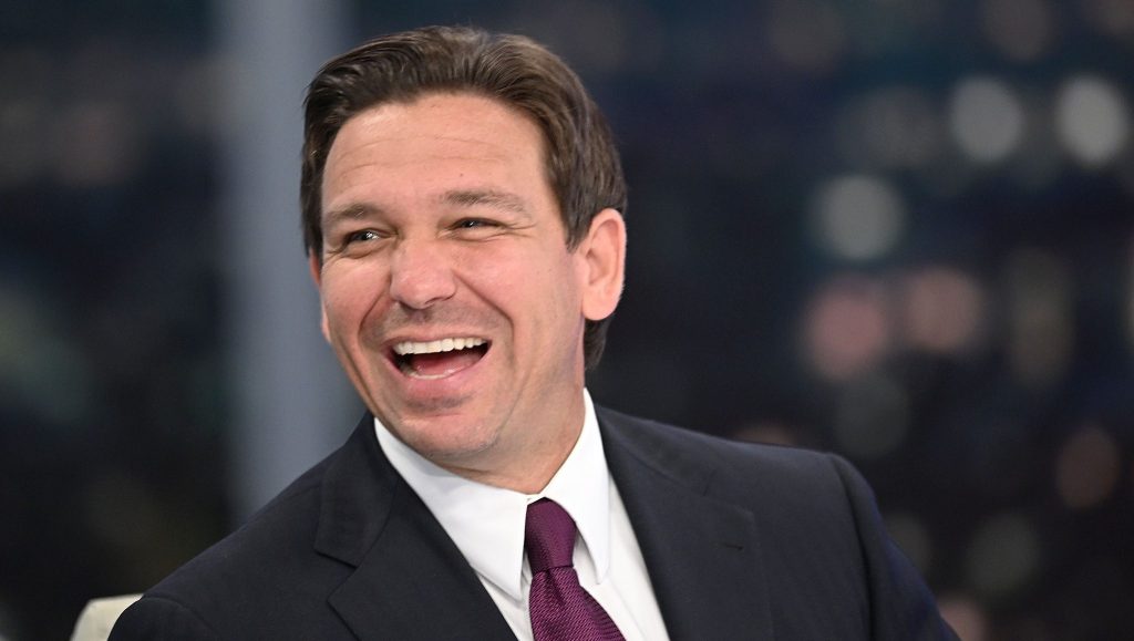 DeSantis celebra que la tasa de empleo en el sector privado de Florida duplica la tasa nacional