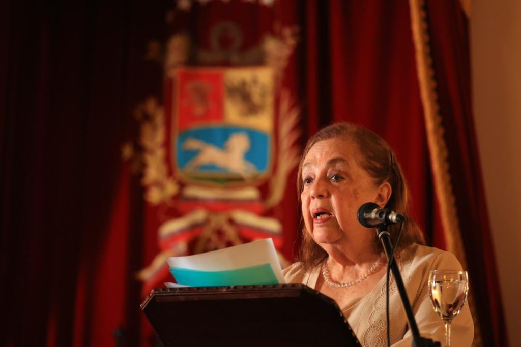 Corina Yoris es incorporada a la Academia venezolana de la Lengua