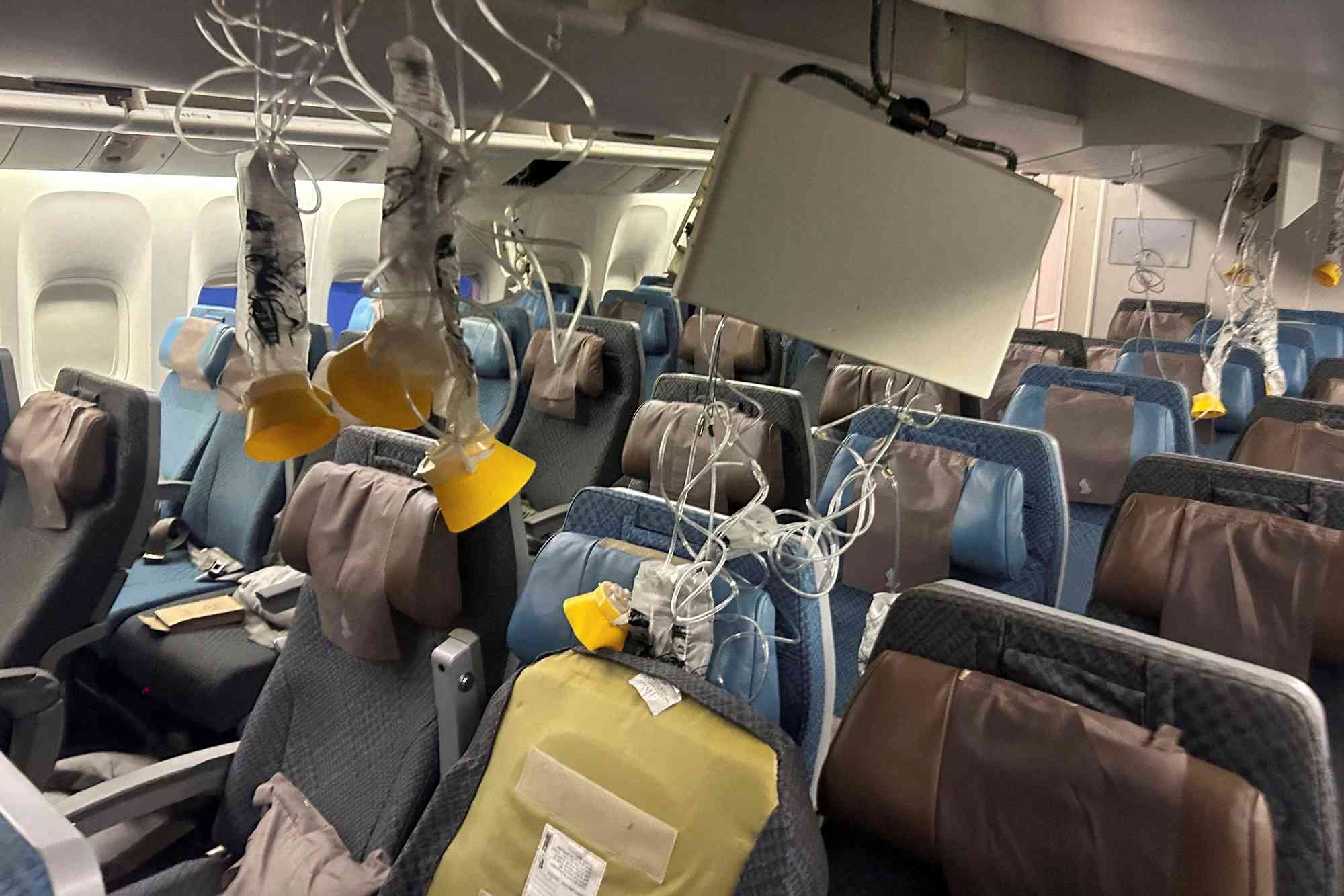 Avión de Singapore Airlines descendió 6.000 pies en tres minutos debido a turbulencia extrema