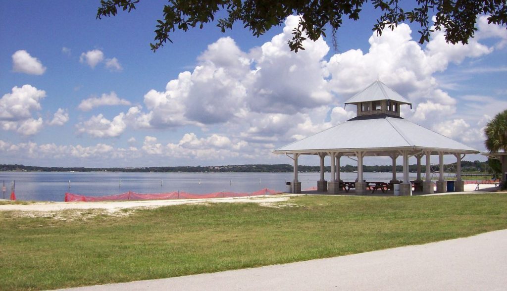 Recuperan cuerpo de navegante desaparecido en el lago Minneola