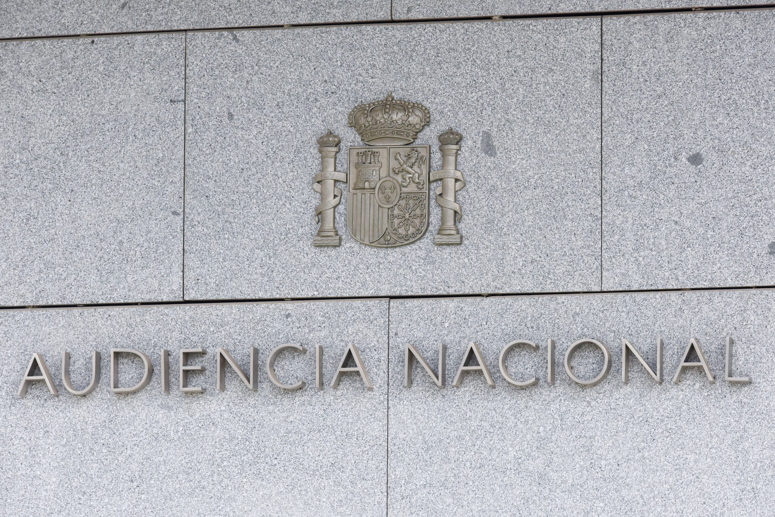 Ordenan prisión provisional en España a los 2 hermanos acusados en Venezuela por difusión de contenido sexual y acoso