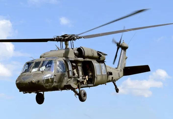 (+Video)Helicóptero de la Armada realizó aterrizaje de emergencia en Volusia
