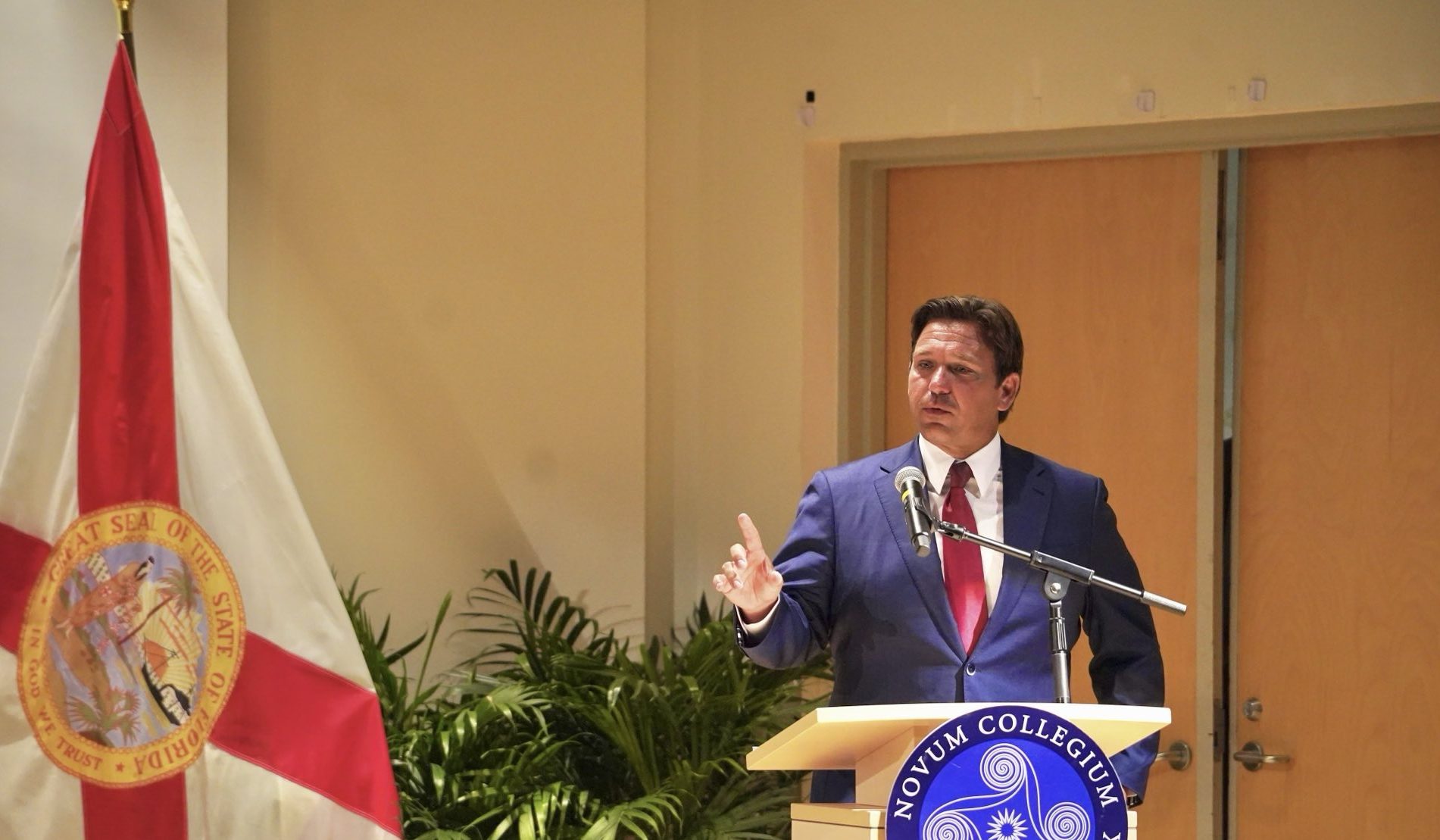 DeSantis seleccionó a 3 nuevas integrantes del Salón de la Fama de las Mujeres de Florida