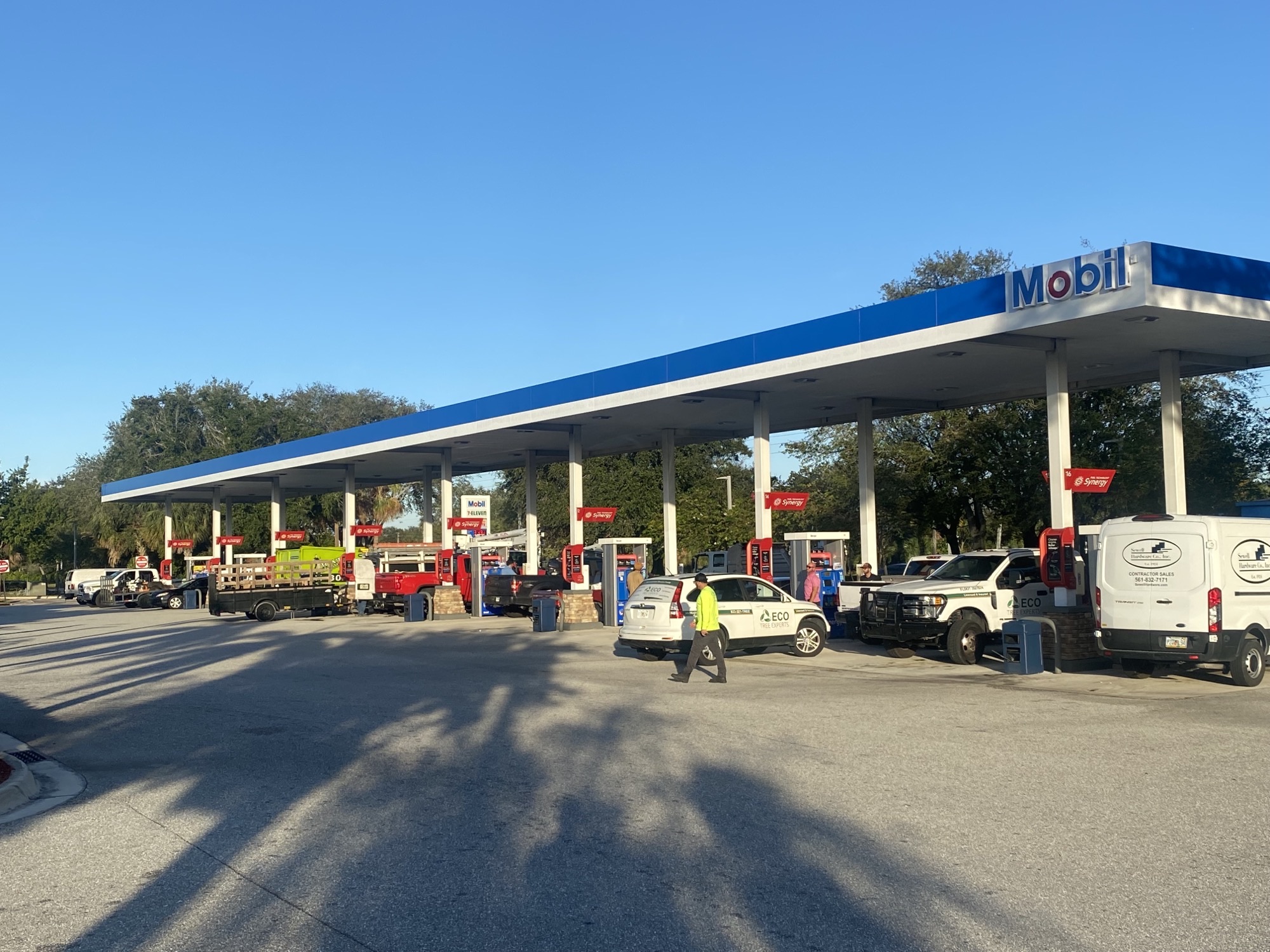 Cae el precio de la gasolina en Florida promedio estatal es de US$ 3,28 por galón
