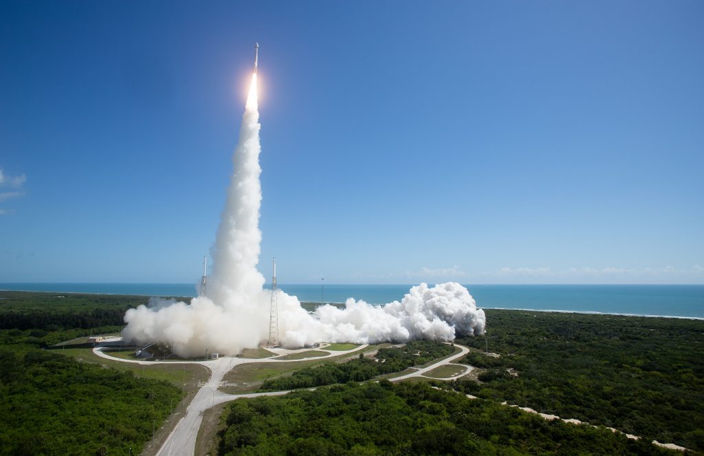 Fugas de helio no ponen en peligro el viaje de la Boeing Starliner a la EEI
