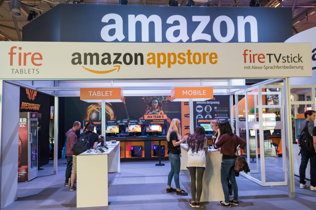 Bezos anunció nueva venta de acciones de Amazon con la cotización en máximos históricos