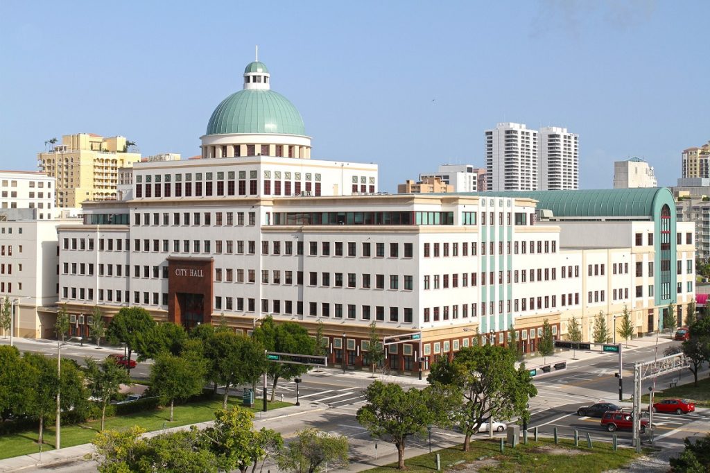 Hallan cocaína en el Ayuntamiento de West Palm Beach