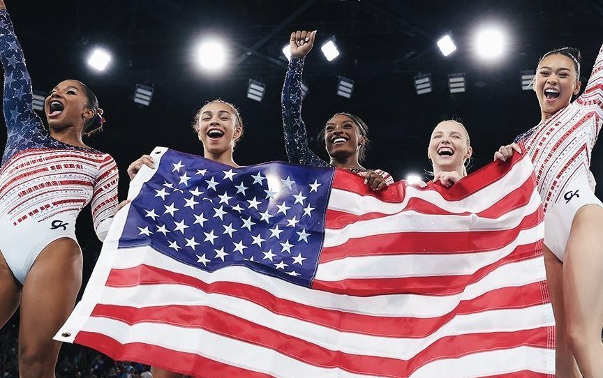 Exitoso regreso de Simone Biles: equipo de gimnasia artística ganó oro olímpico en París